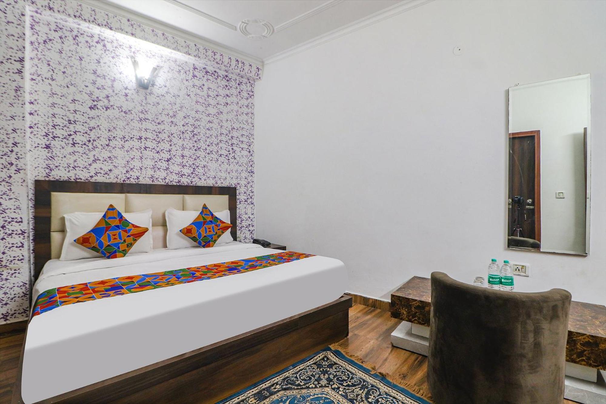 Fabexpress Sinon Hotel New Delhi Exterior foto
