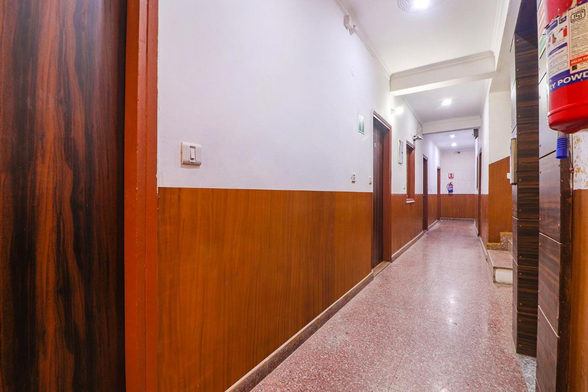 Fabexpress Sinon Hotel New Delhi Exterior foto